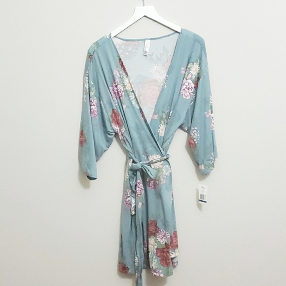 Flora Nikrooz Other - NWT Flora Blue Floral Robe XL